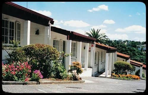 Browns Bay Olive Tree Motel & Apartment Okura Bush Buitenkant foto